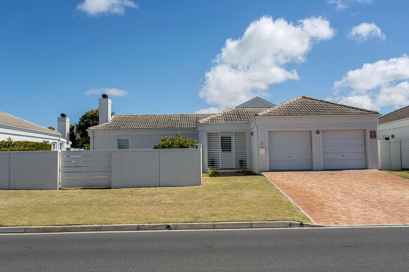 3 Bedroom Property for Sale in Sunningdale Western Cape